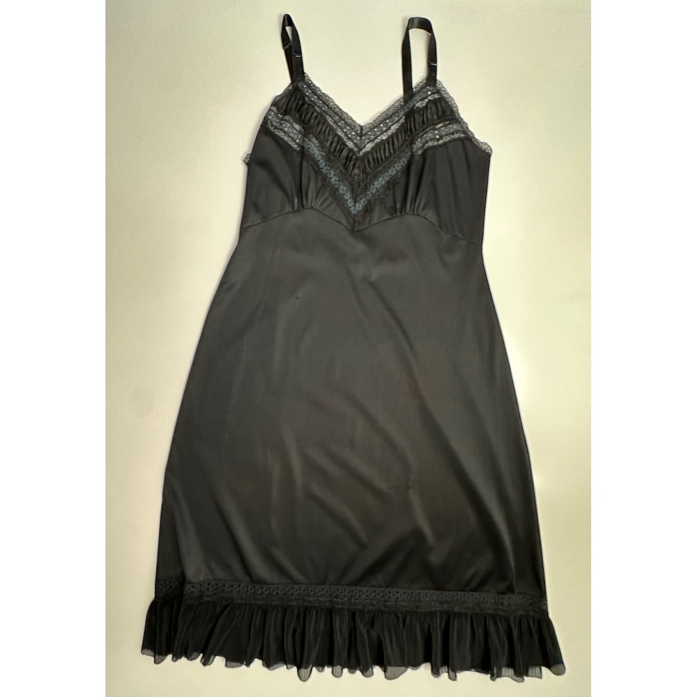 Vintage Penneys Adonna Black Lace Trim Pleated Ruffle Full Slip Size 38 Regular